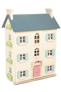 Tree Hall Doll House